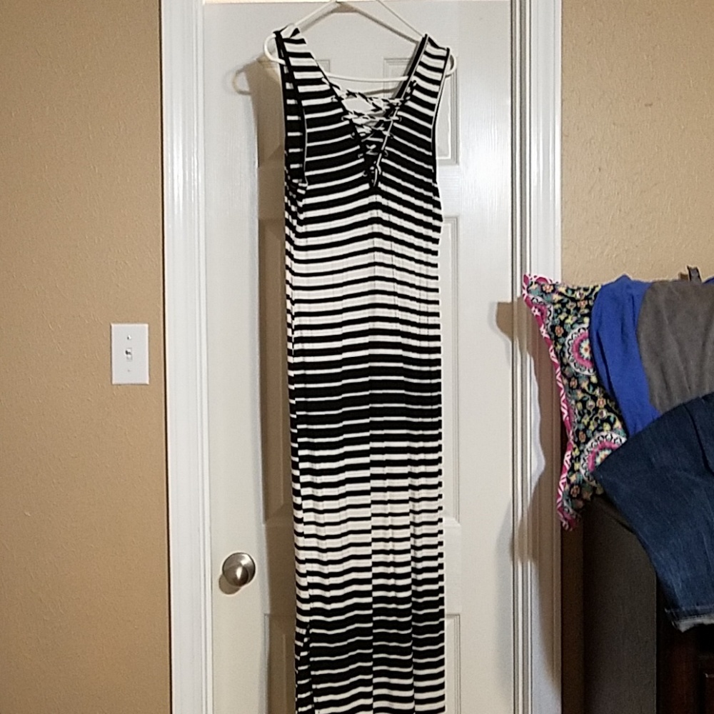 Black and white maxi dress